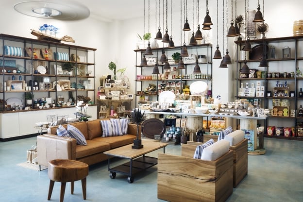 comfortable seating area in the marketplace at Isla Bella