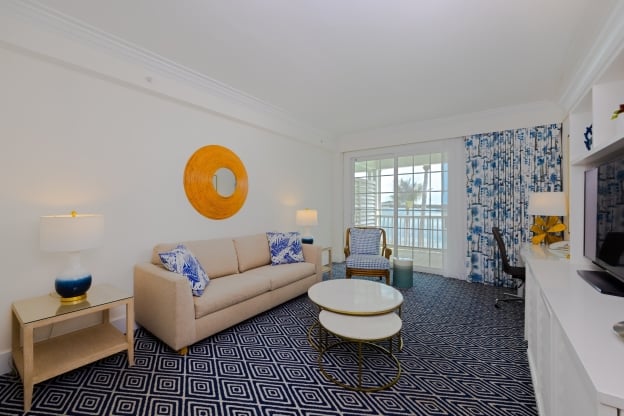 Oceanfront Balcony King Reconfiguration Islabella_Navadise-200